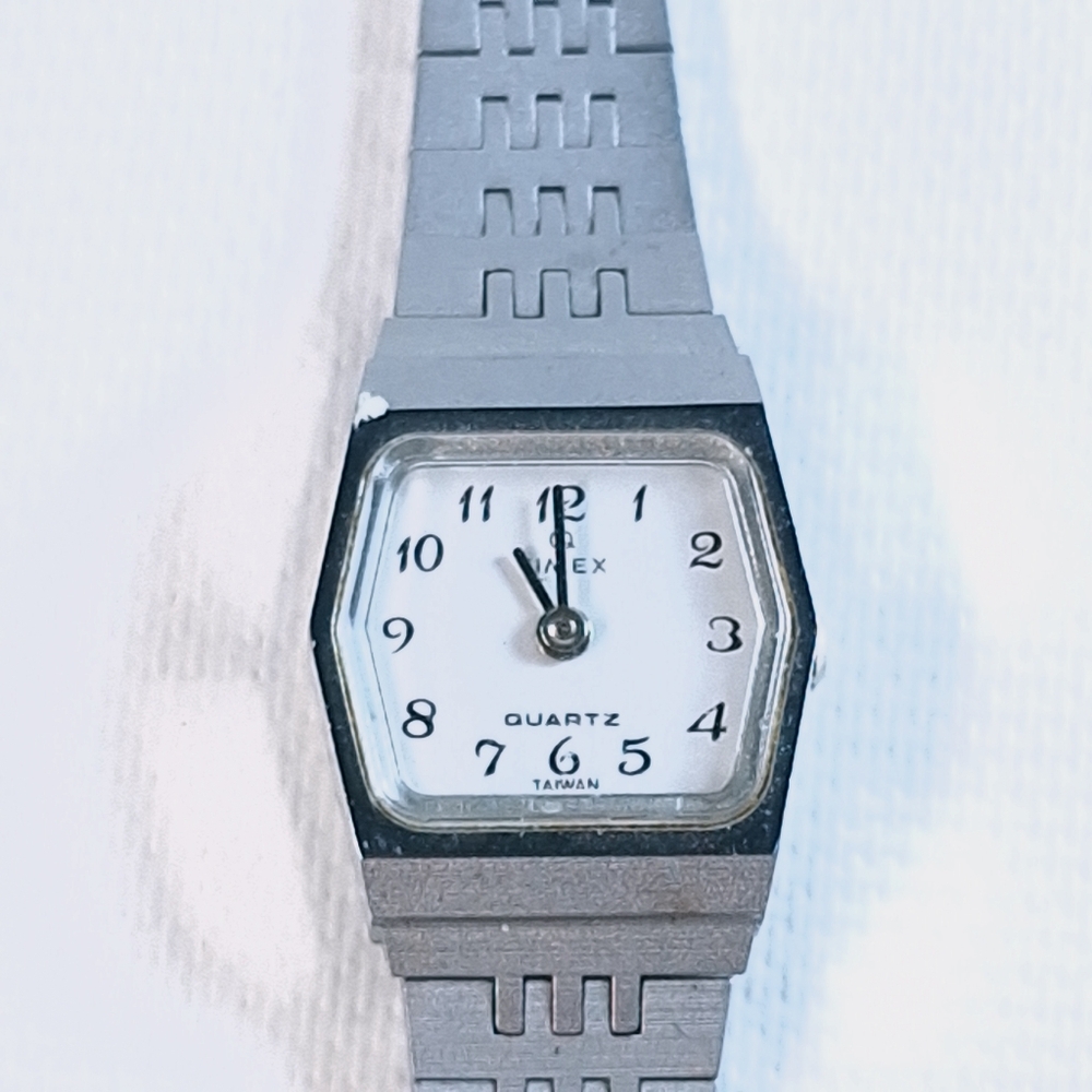 Vintage Timex K Cell Watch Womens Gray Metal Stainless Steel Classic New Battery